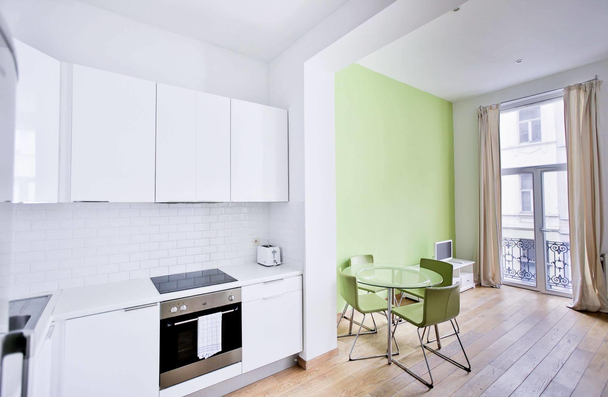 Louise Uptown Apartments Bruxelas Exterior foto