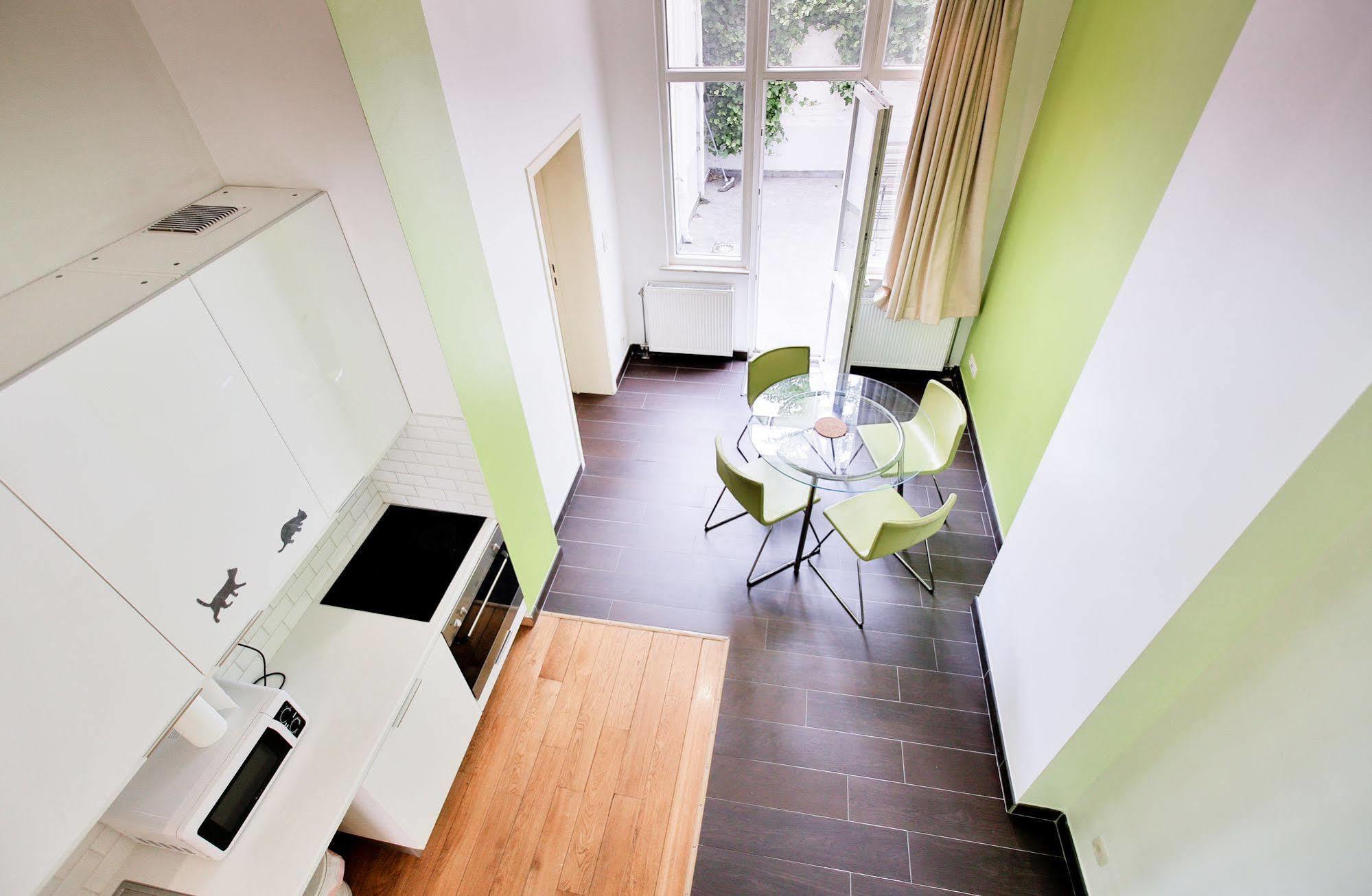 Louise Uptown Apartments Bruxelas Exterior foto